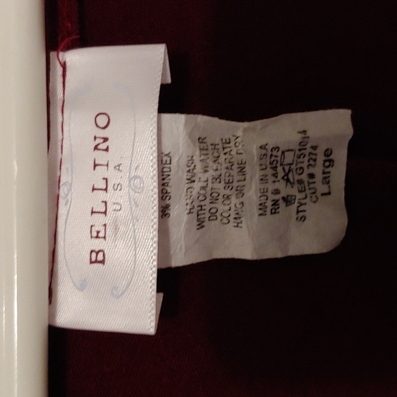 Stylish & nice for warmer weather burgundy top - Picture 2 of 3